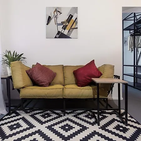 Maya Apartment *
