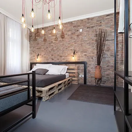 Maya Apartament